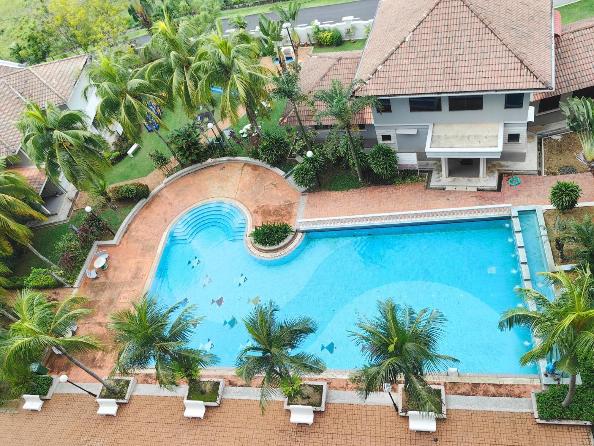 Melaka Gx Homestay Resort Pool View P0804 With Netflix, Tvbox And Games Exterior photo